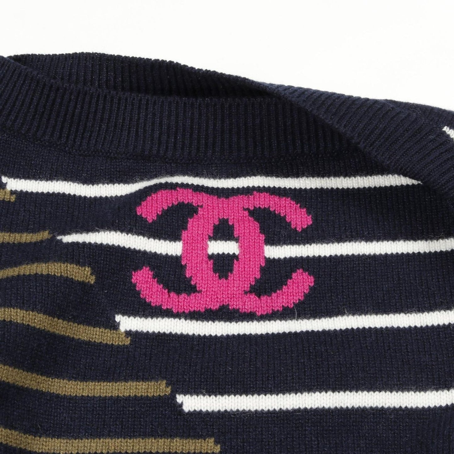 CHANEL Cashmere Knitwear with Iconic Coco Mark - Navy/Multi