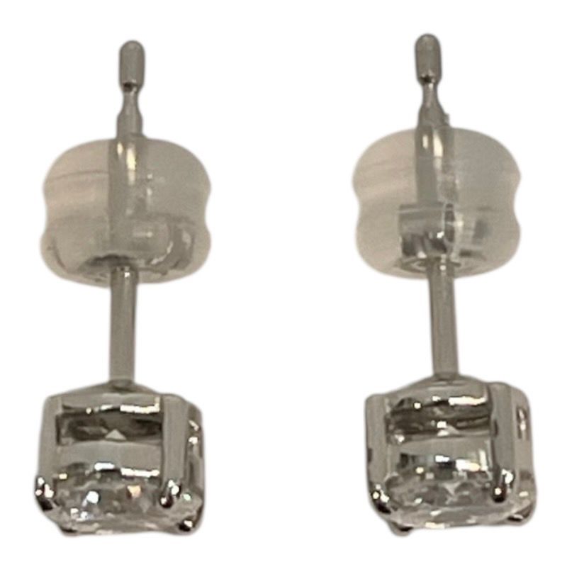 Exquisite Diamond Earrings in Platinum - 0.973ct Total Weight