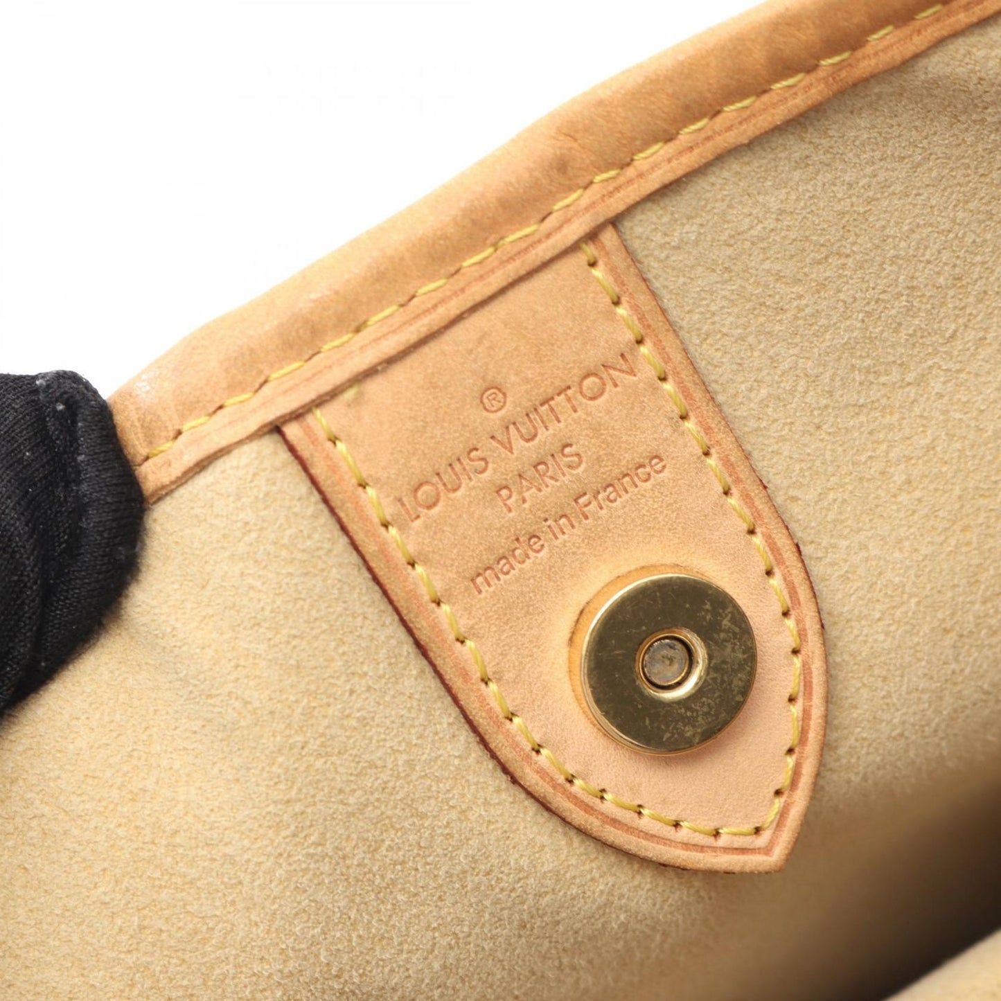 Louis Vuitton Galliera PM Shoulder Bag - Timeless Elegance