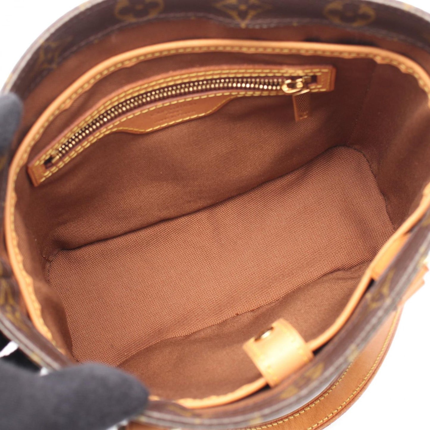 Louis Vuitton Monogram Vavin PM Handbag - Timeless Elegance