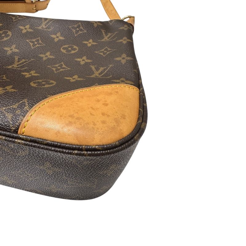 Louis Vuitton Monogram Blois 30 Shoulder Bag - Timeless Elegance