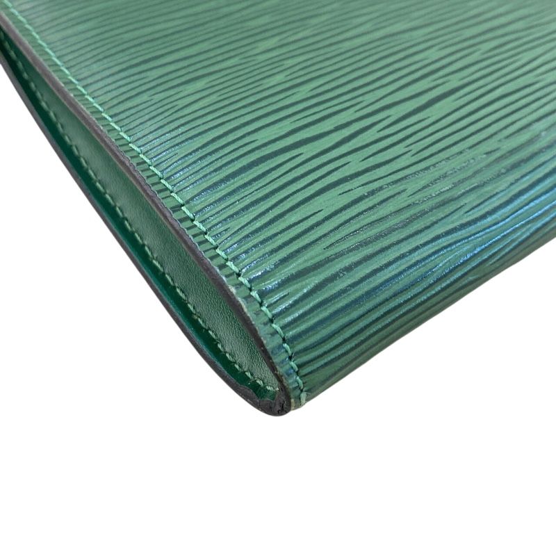 Louis Vuitton Green Epi Pochette Accessoires M52944 - Timeless Elegance