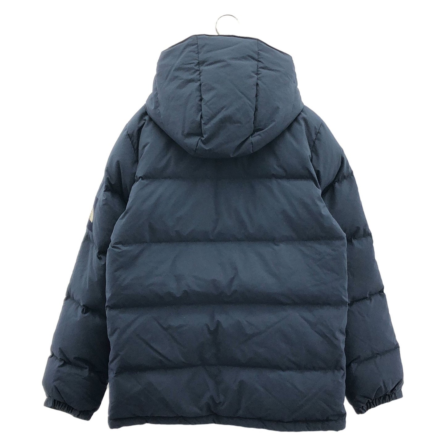 THE NORTH FACE Navy Down Jacket - Timeless Outdoor Elegance