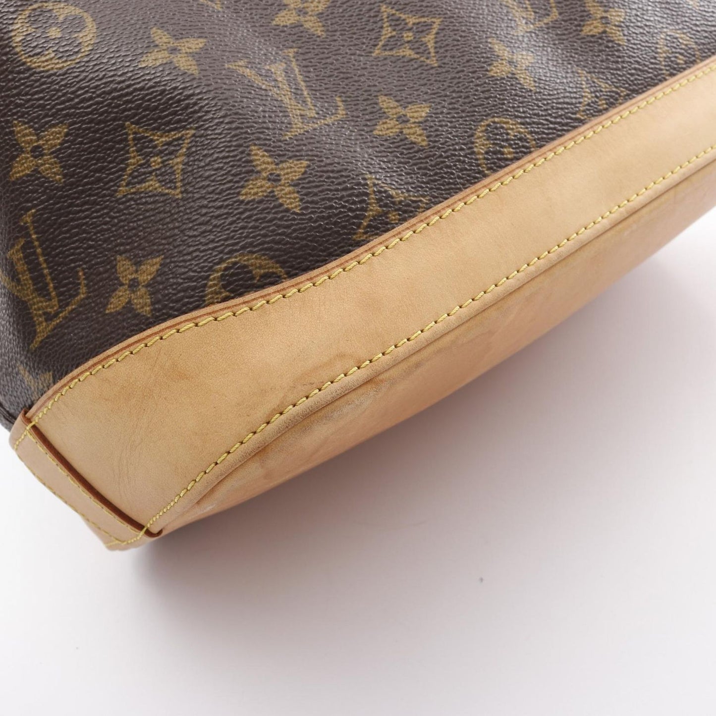 Louis Vuitton Lockit Vertical Monogram Handbag - Timeless Elegance