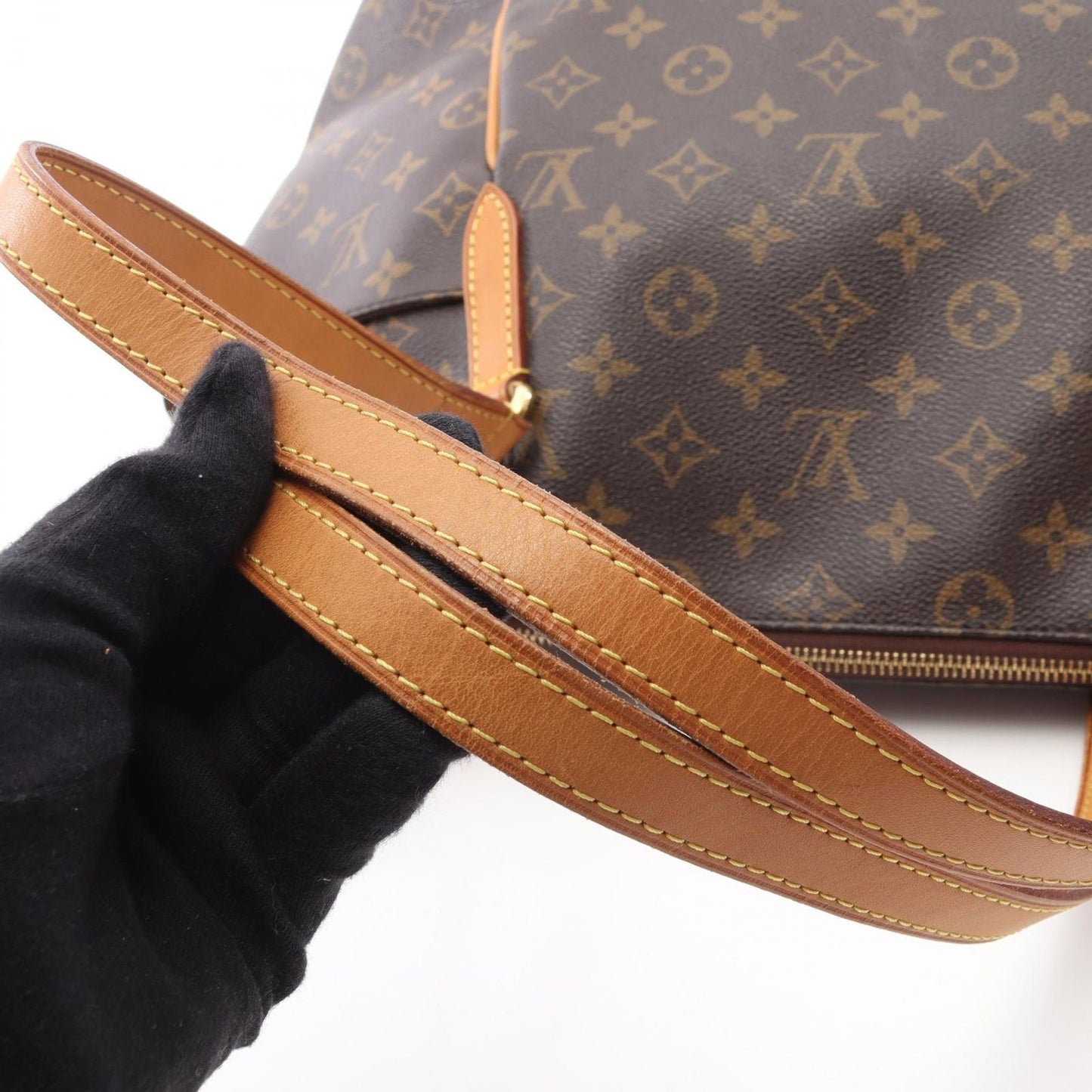 Louis Vuitton Totally MM Tote Bag - Timeless Elegance in Brown
