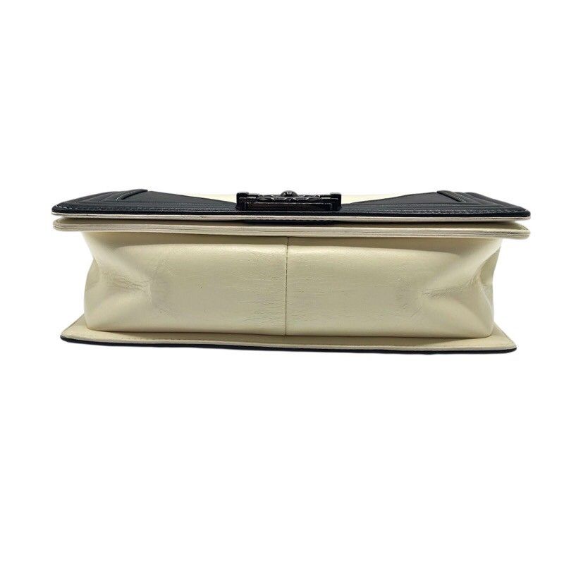 CHANEL Boy Chanel 25 Black/White Calf Leather Shoulder Bag