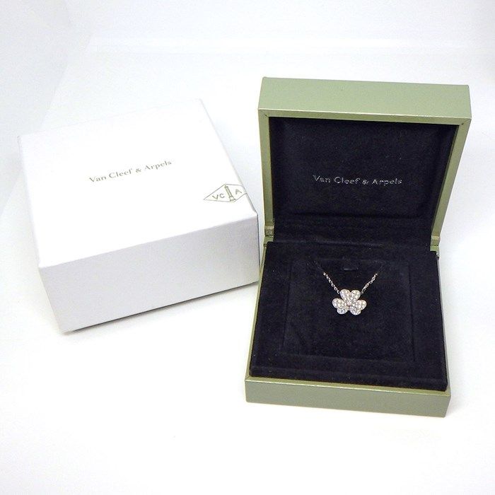 Van Cleef & Arpels Frivole SM Necklace with Diamonds in White Gold
