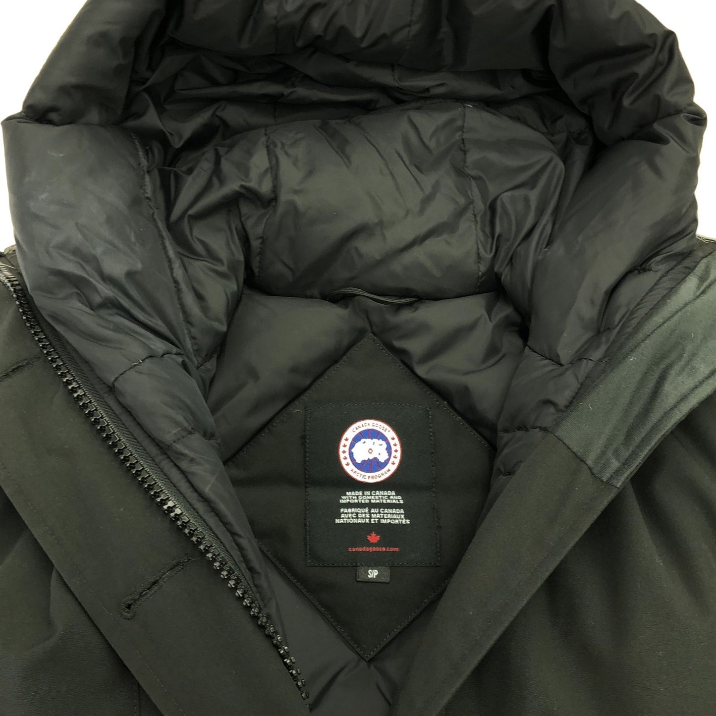 Canada Goose Black Down Jacket - Size S - Exceptional Craftsmanship