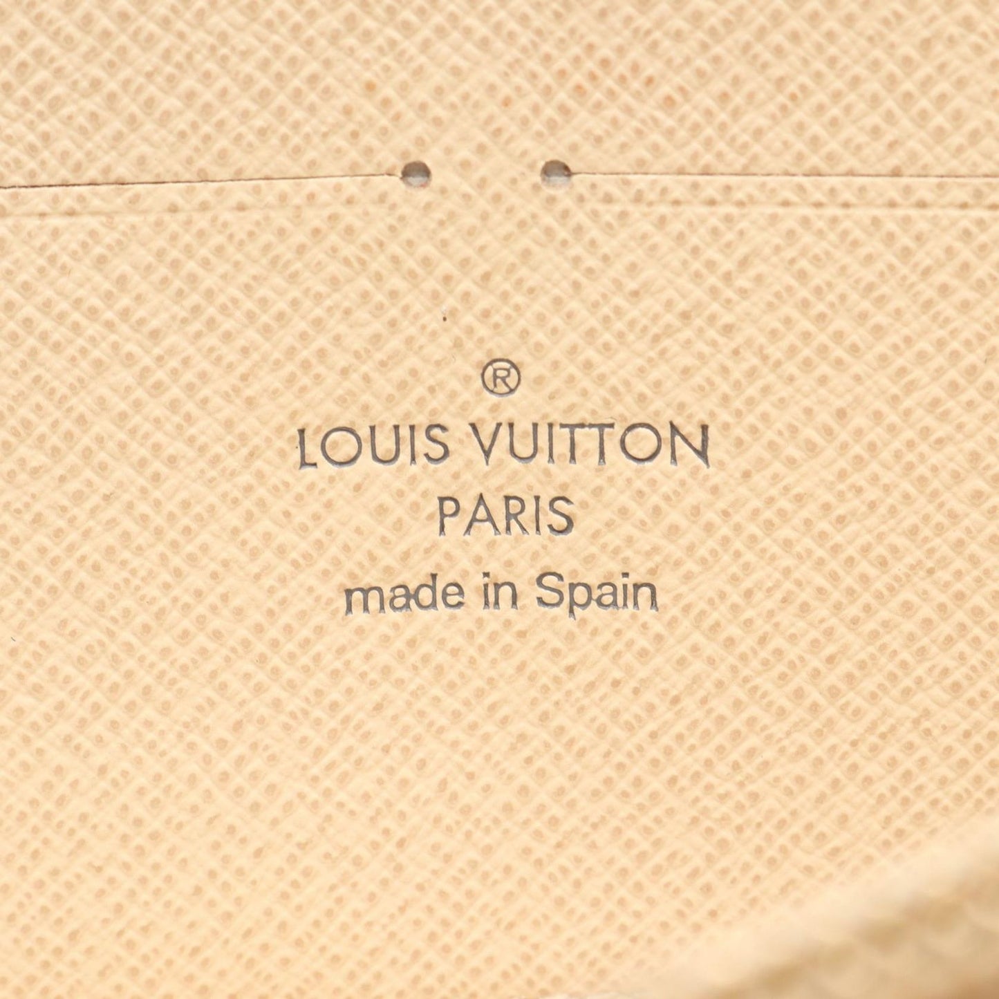Louis Vuitton Damier Azur Zippy Wallet - Timeless Elegance