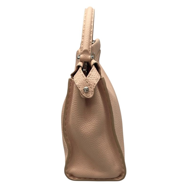 Fendi Selleria Peekaboo Medium Handbag in Light Pink Leather