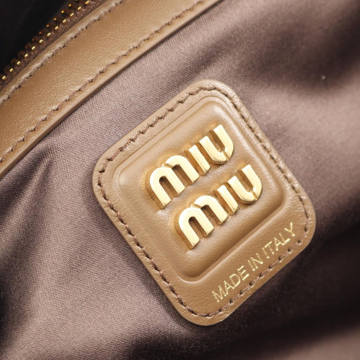 Miu Miu Bow Handbag 5BB117 in Khaki Leather - Timeless Elegance