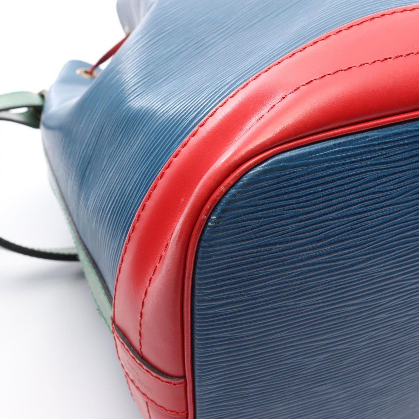 Louis Vuitton Noé Epi Shoulder Bag in Tricolor - Exclusive Design