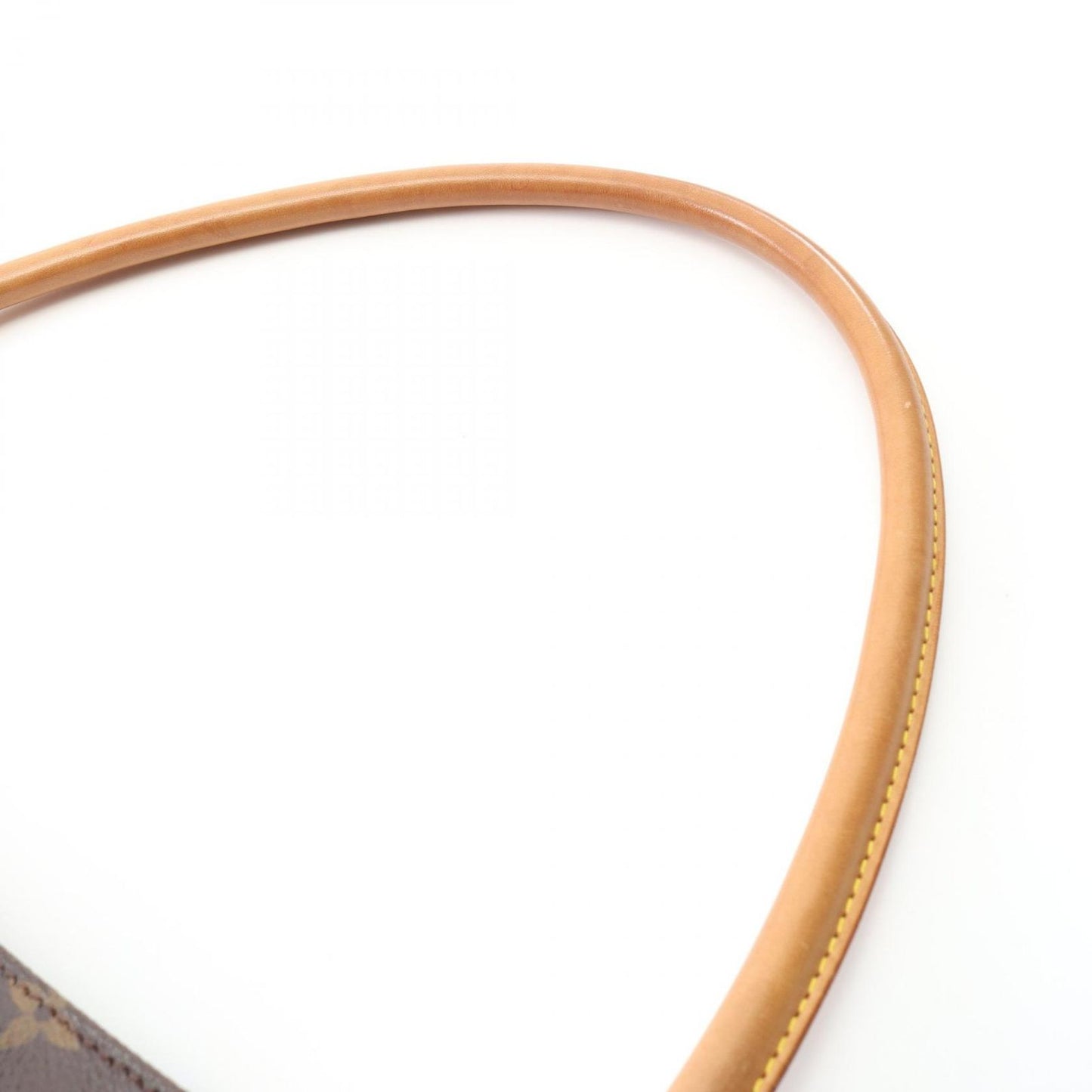 Louis Vuitton Looping GM Shoulder Bag - Timeless Elegance