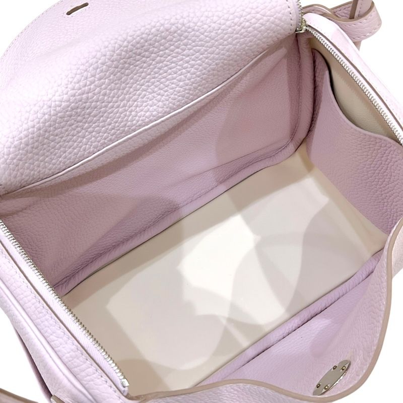 HERMES Lindy 26 Verso Handbag in Mauve Pale & Natural