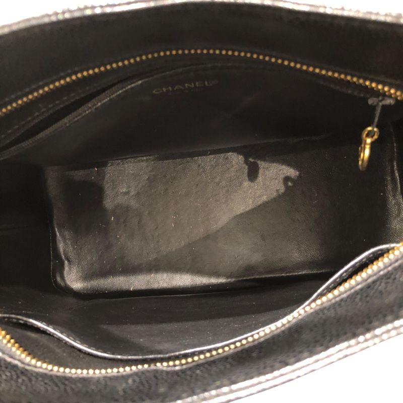 CHANEL Reissue Tote A01804 Black Caviar Handbag - Timeless Elegance
