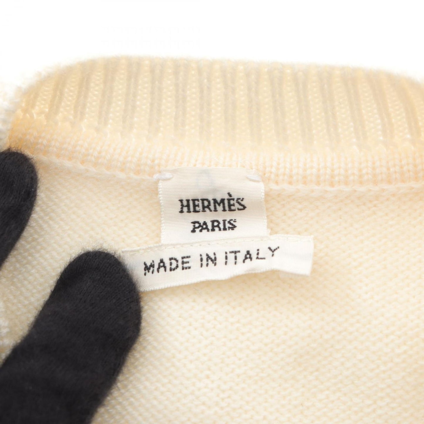 HERMES Medor Wool Knit Sweater - Exquisite White Knitwear