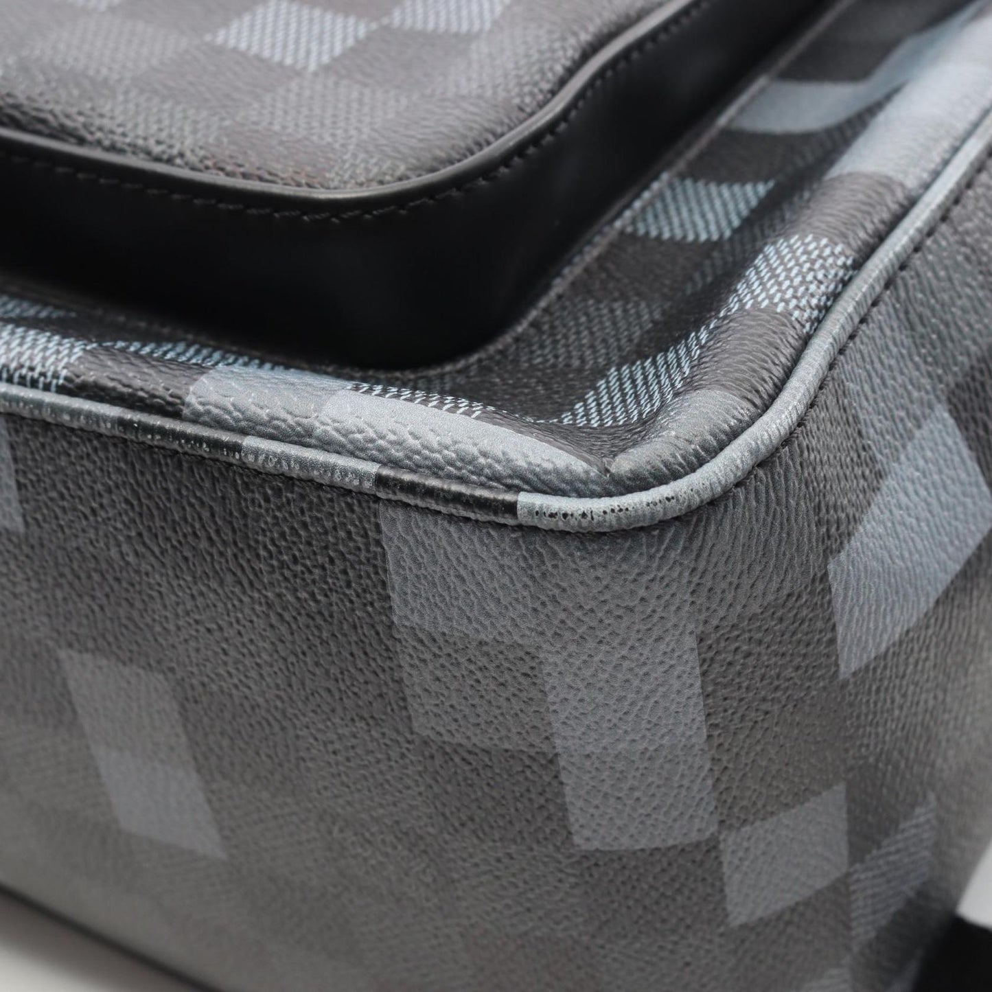 Louis Vuitton Josh Backpack N40084 - Timeless Luxury in Graphite