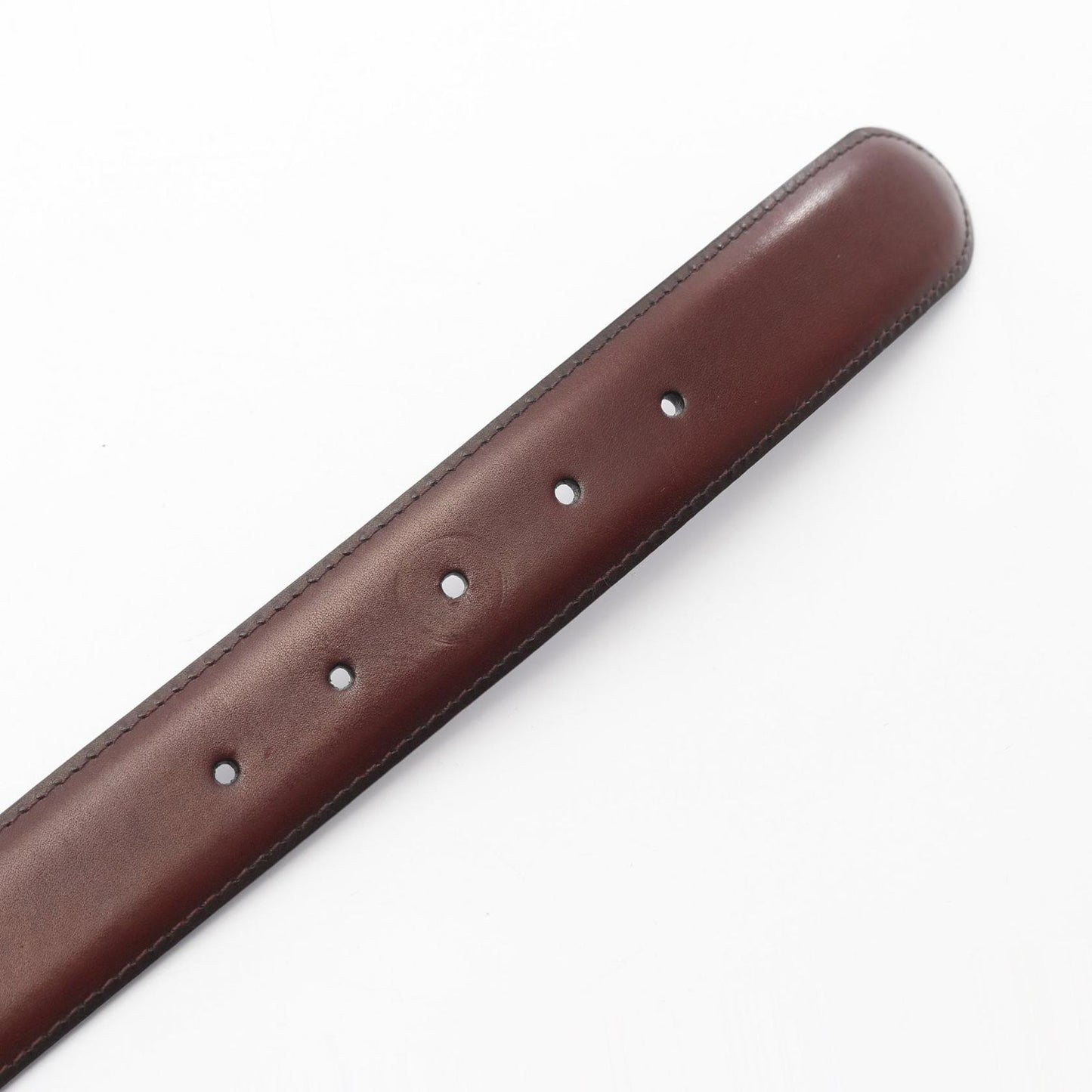 LOUIS VUITTON Legend Belt in Bordeaux Leather - Timeless Elegance