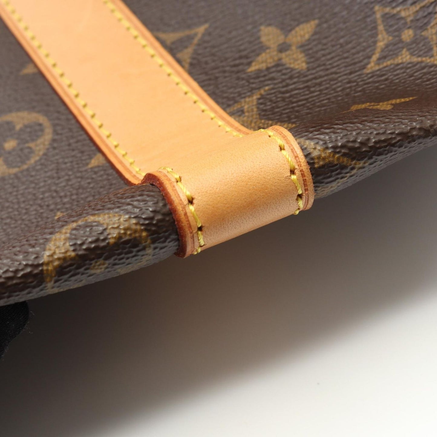 Louis Vuitton Monogram Keepall 55 Boston Bag - Timeless Elegance