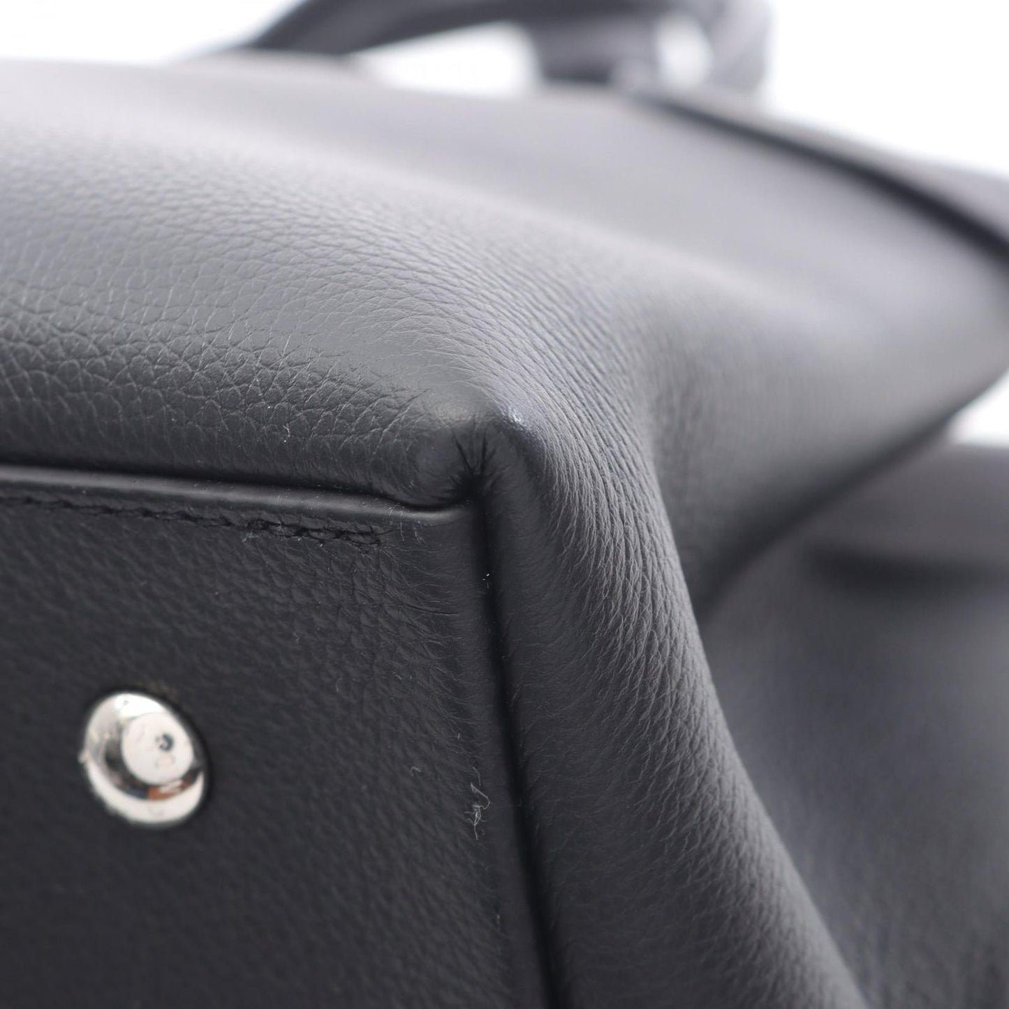 Louis Vuitton Lockme Day Noir Handbag - Timeless Elegance