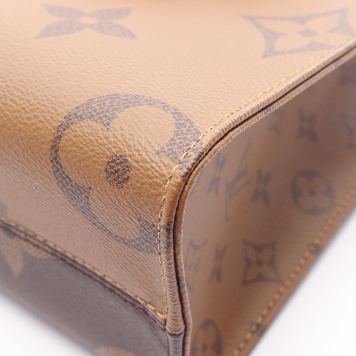 Louis Vuitton OnTheGo PM Monogram Giant Reverse Handbag