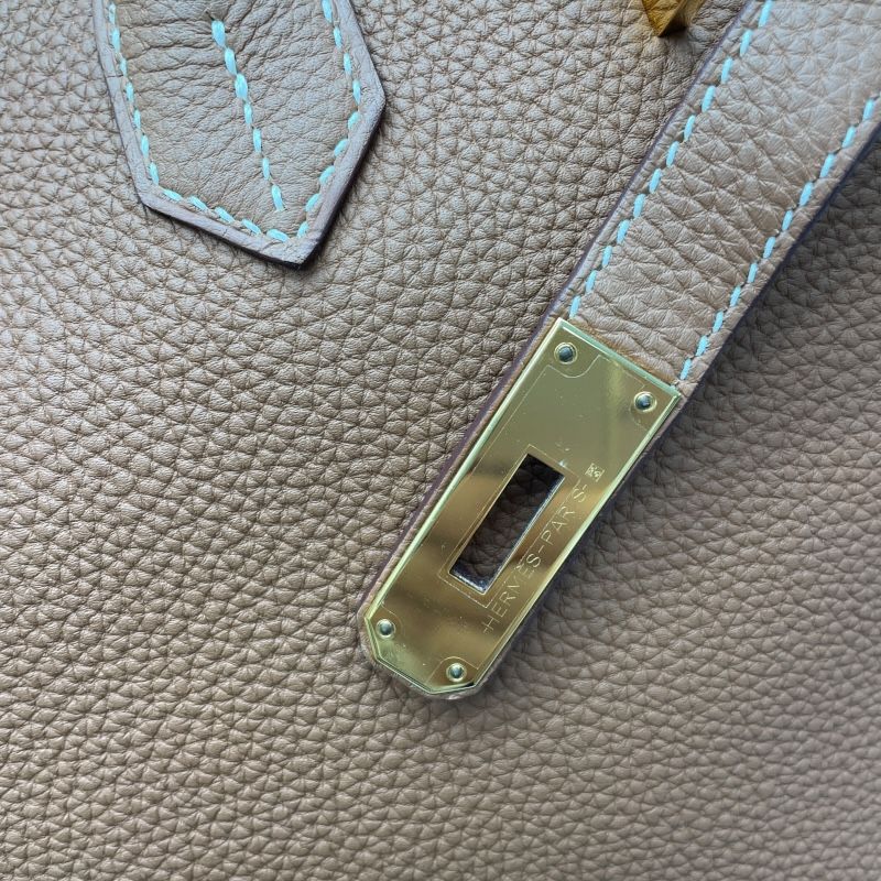 HERMES Birkin 35 D Stamp Gold Togo Handbag with Gold Hardware