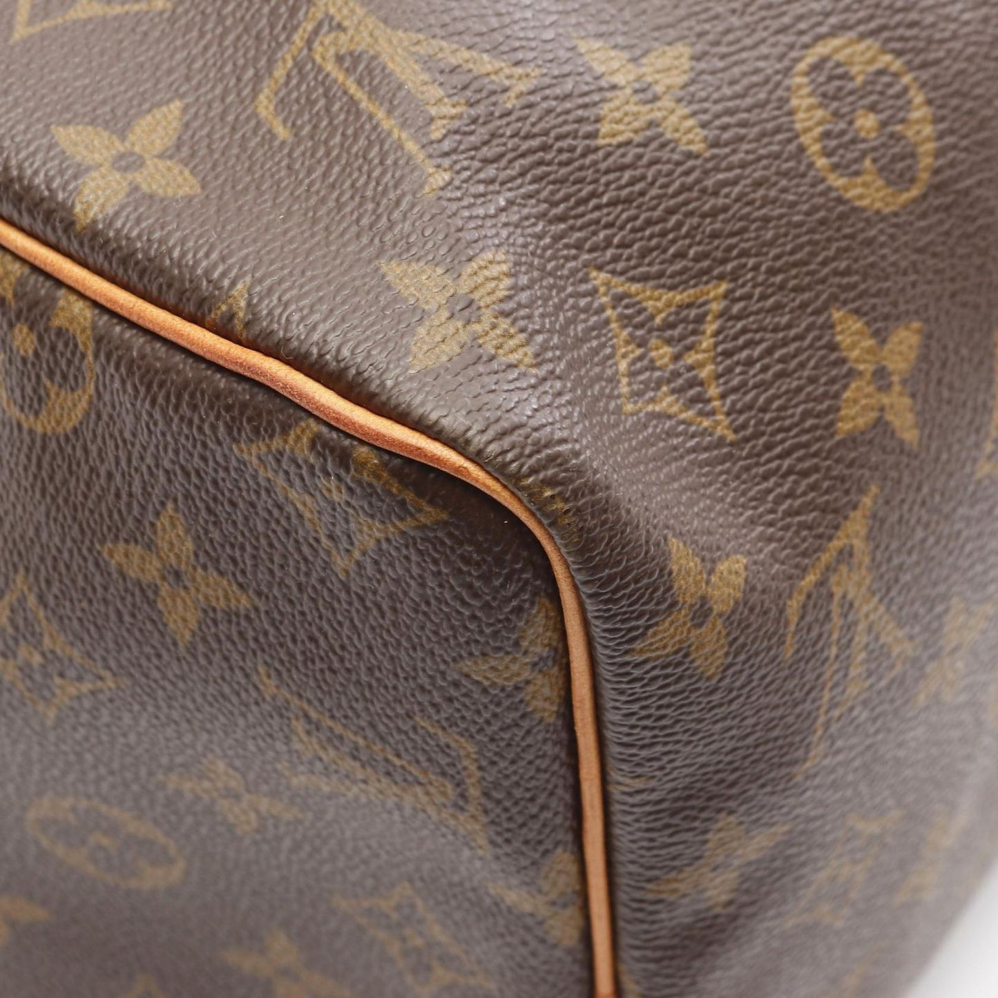 Louis Vuitton Monogram Speedy 30 Handbag - Timeless Elegance