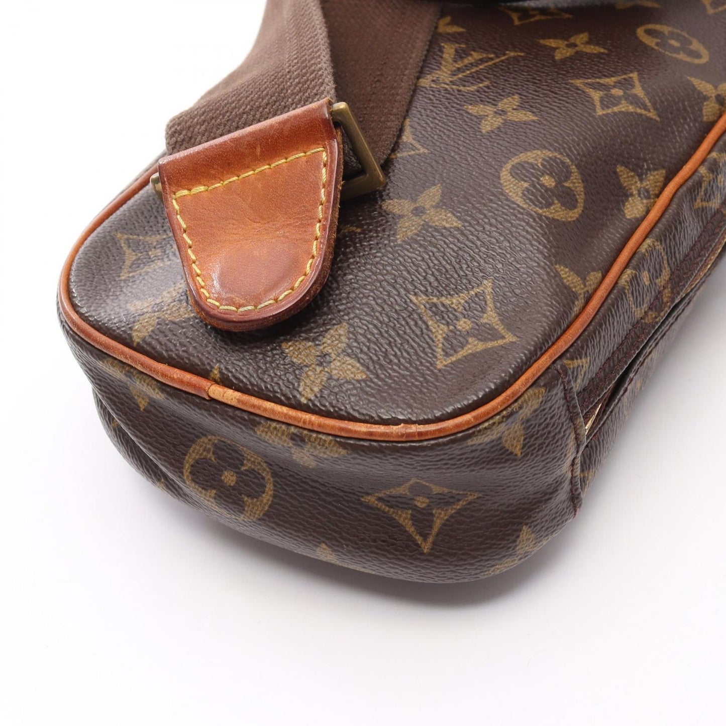 Louis Vuitton Monogram Pochette Gange Waist Bag - Timeless Elegance