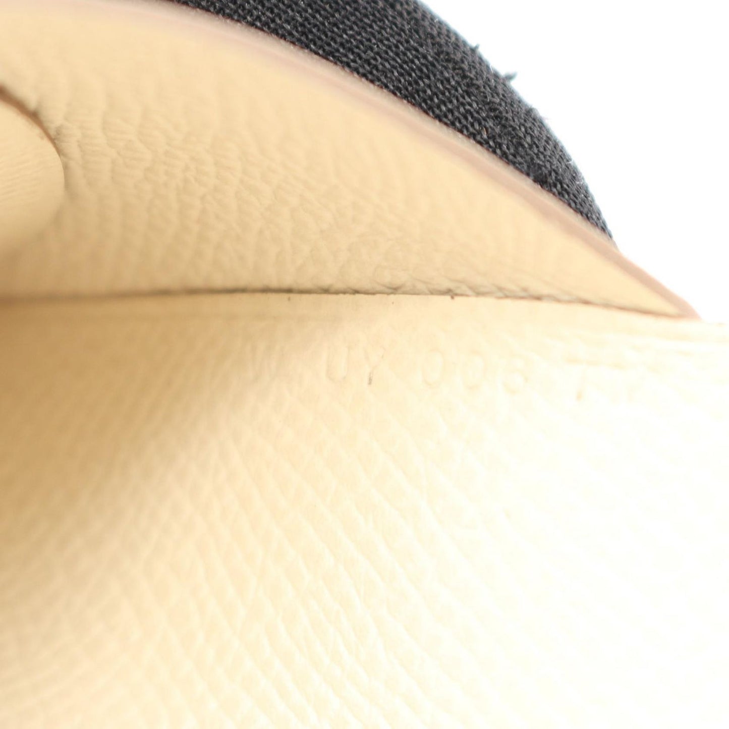 HERMES Calvi Duo Coin Case in White - Exquisite Craftsmanship