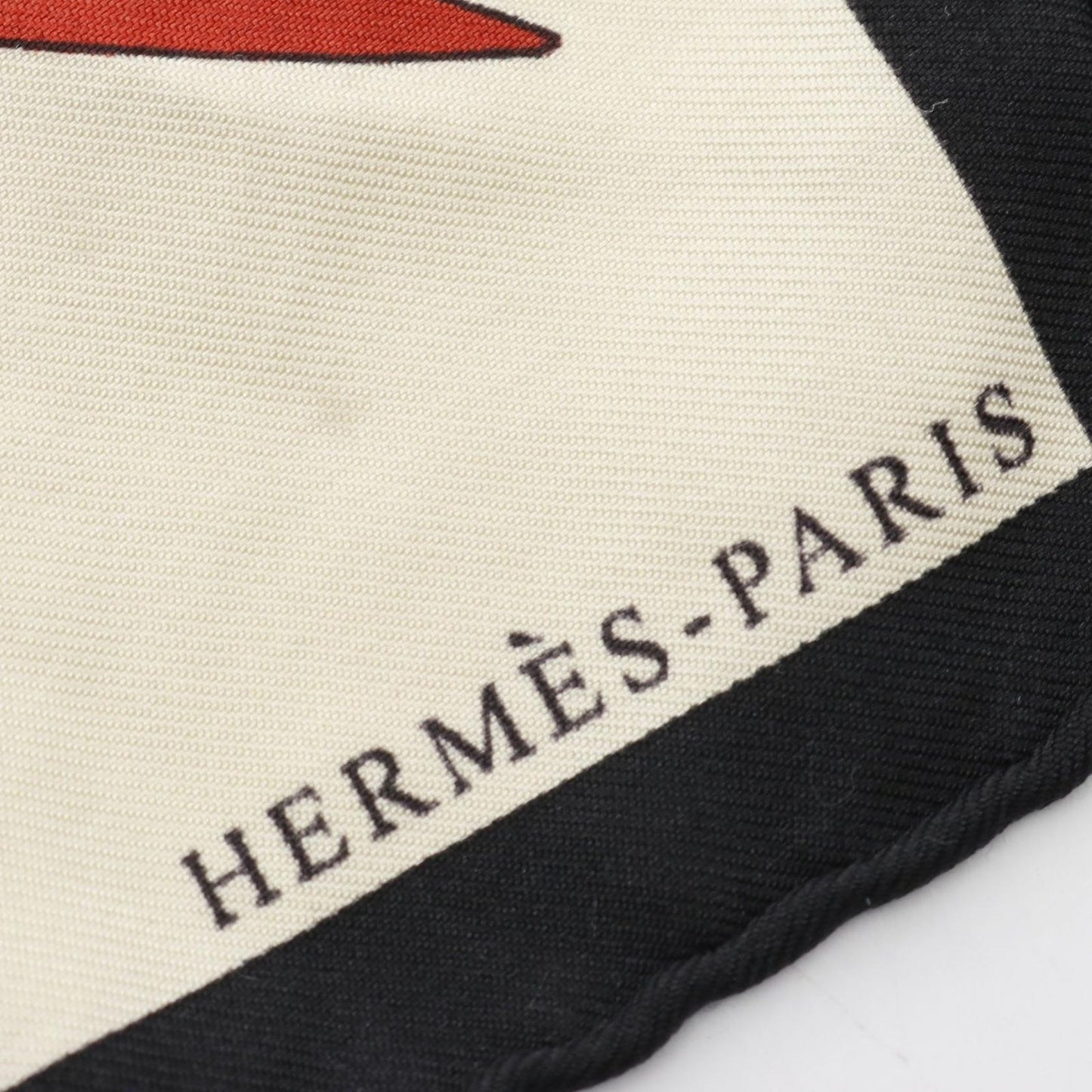 HERMES Metamorphose D'un Carre Silk Scarf - Light Beige