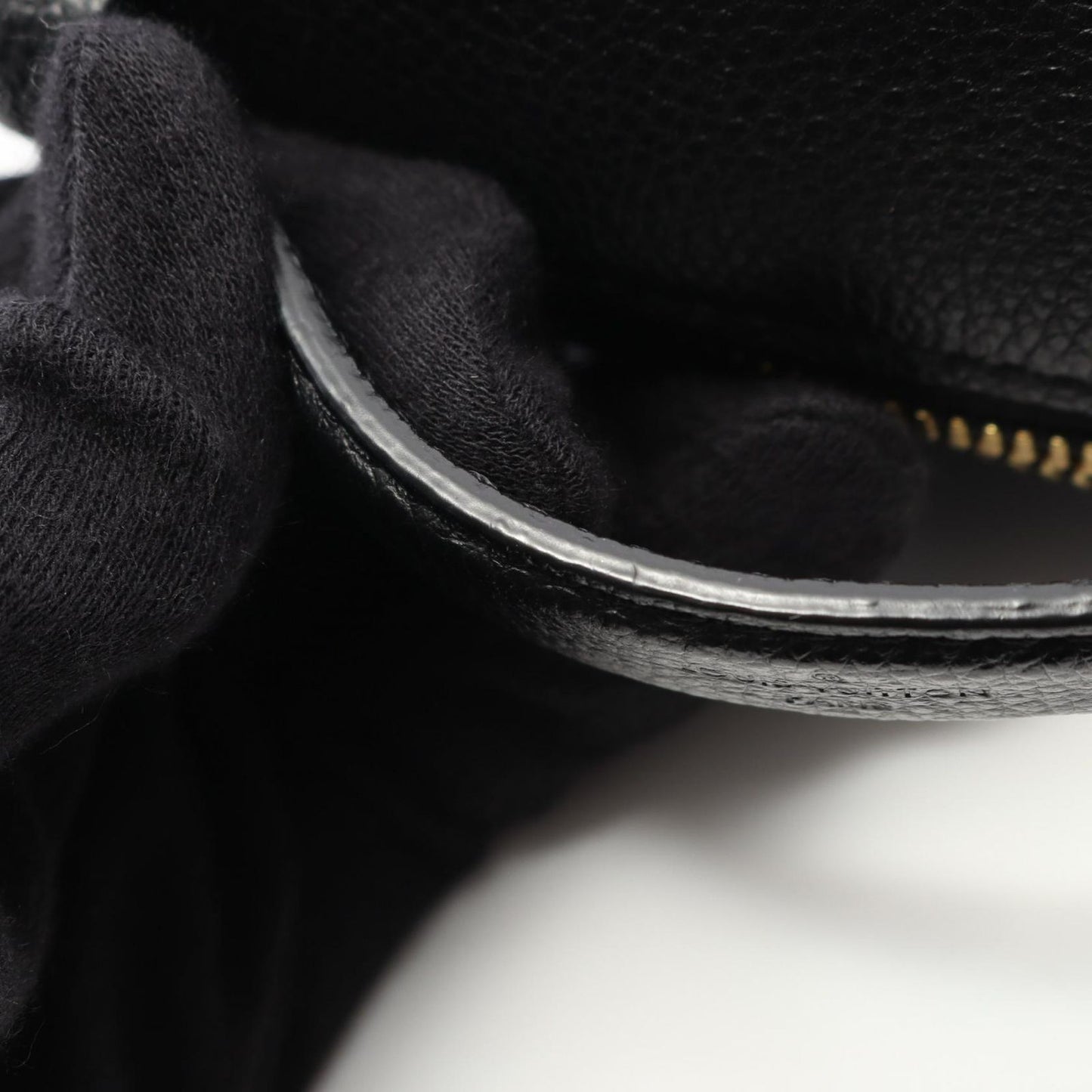 Louis Vuitton Santonge Shoulder Bag in Noir - Timeless Elegance