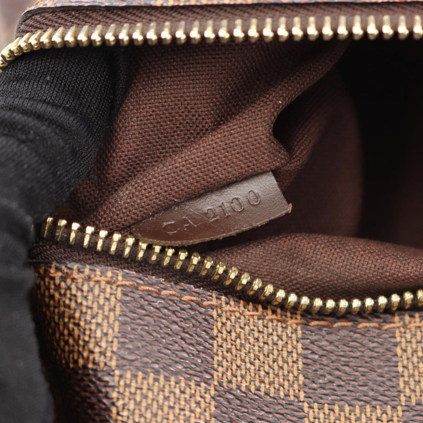 Louis Vuitton Brooklyn MM Damier Ebene Shoulder Bag - Timeless Elegance