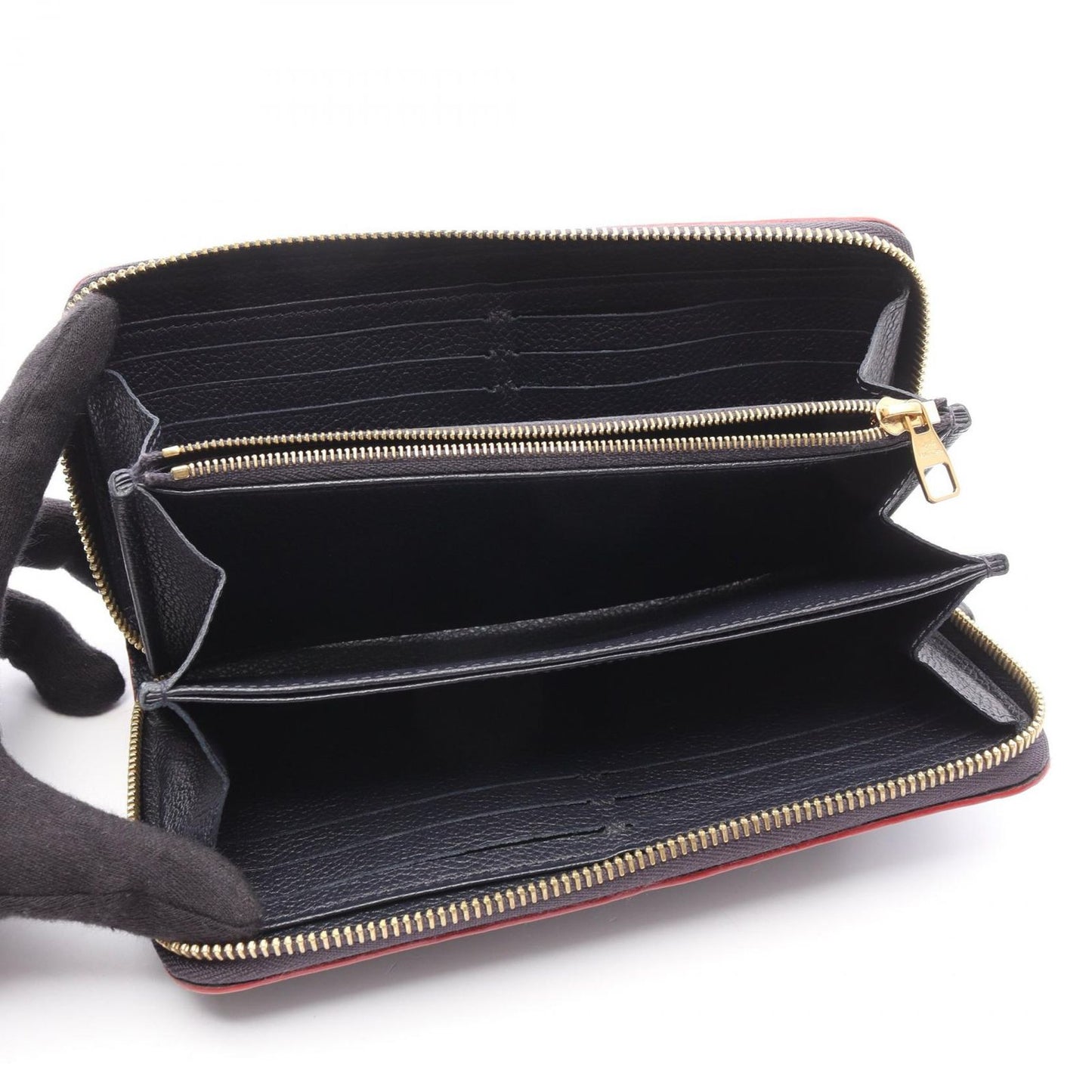 Louis Vuitton Zippy Wallet in Marine Rouge - Exquisite Craftsmanship