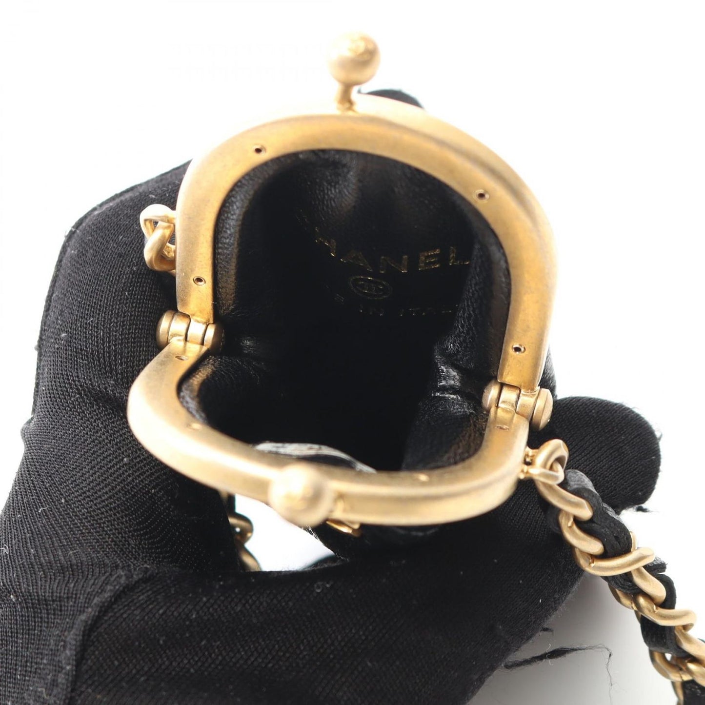 CHANEL Matelassé Lip Case in Black Leather - Exquisite Craftsmanship