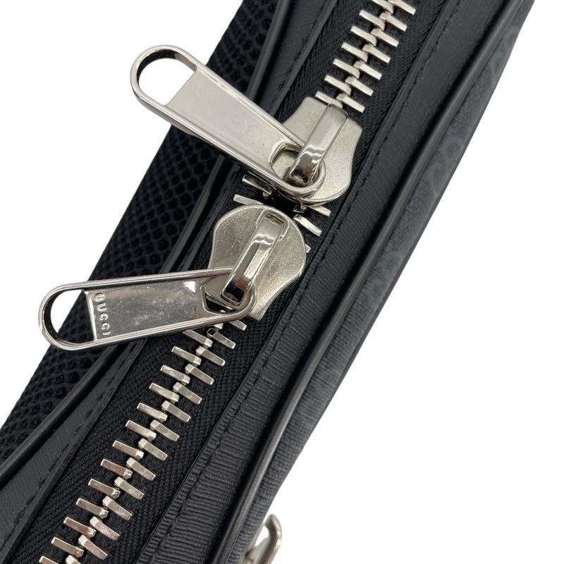 GUCCI GG Supreme Belt Bag - Black - Iconic Luxury Accessory