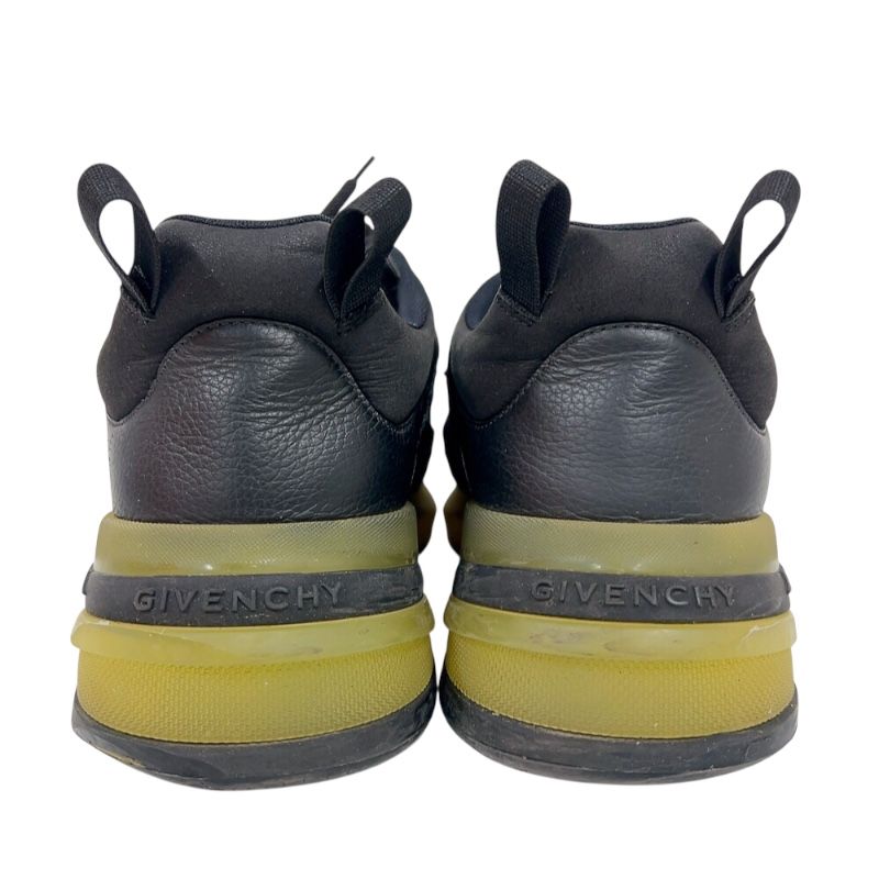 Givenchy GIV 1 Runner Low-Cut Sneakers in Black - Size EU 42