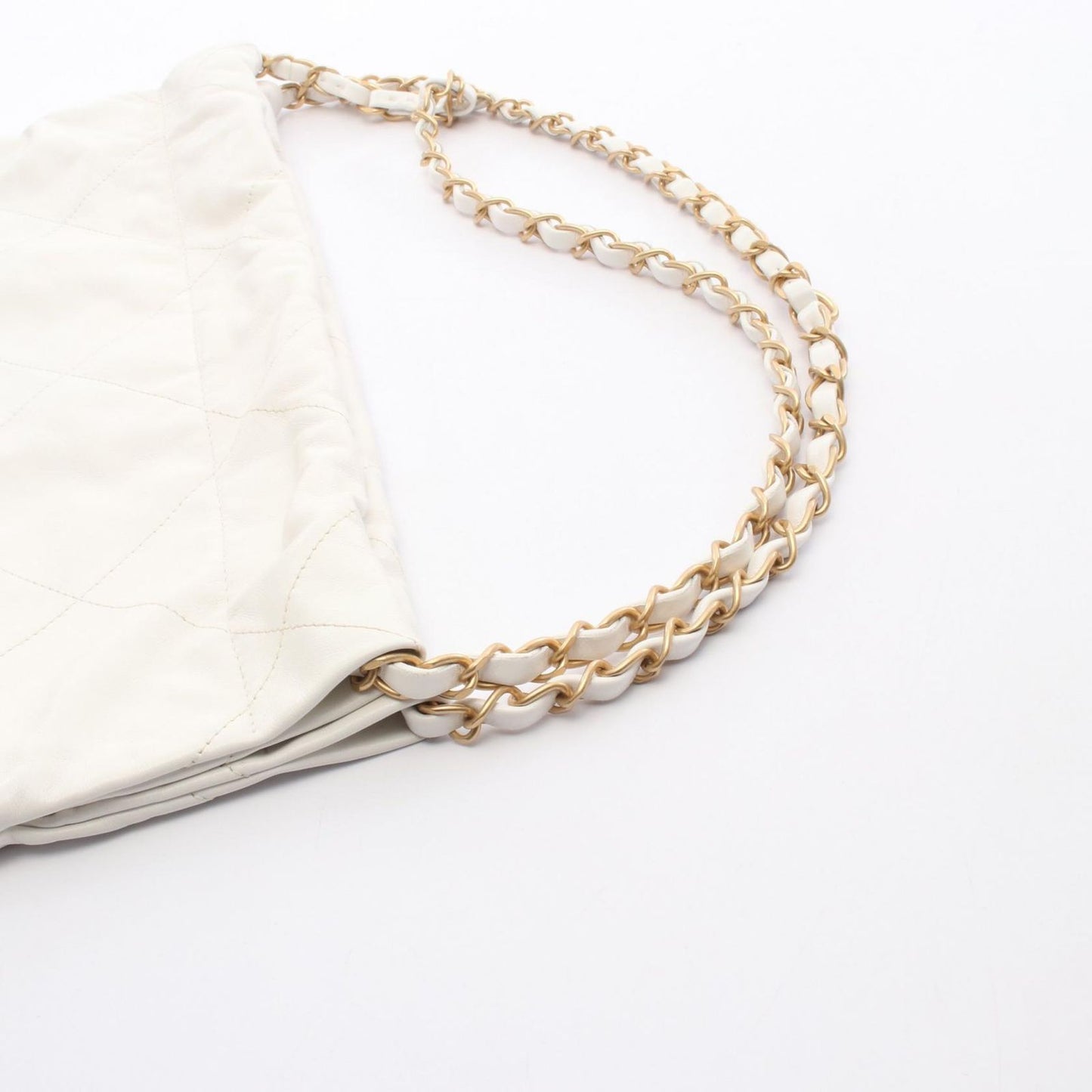 CHANEL Matelassé Small Shoulder Bag - White Leather AS3260