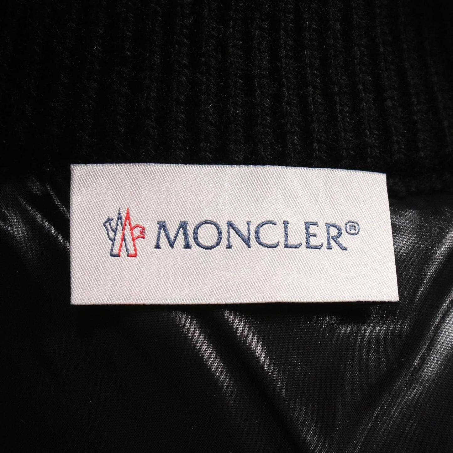 MONCLER Tricot Down Jacket in Black - Exquisite Wool & Nylon Blend