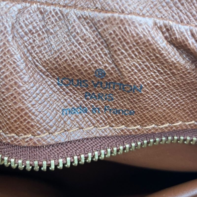 Louis Vuitton Nile M45244 Monogram Canvas Shoulder Bag - Brown