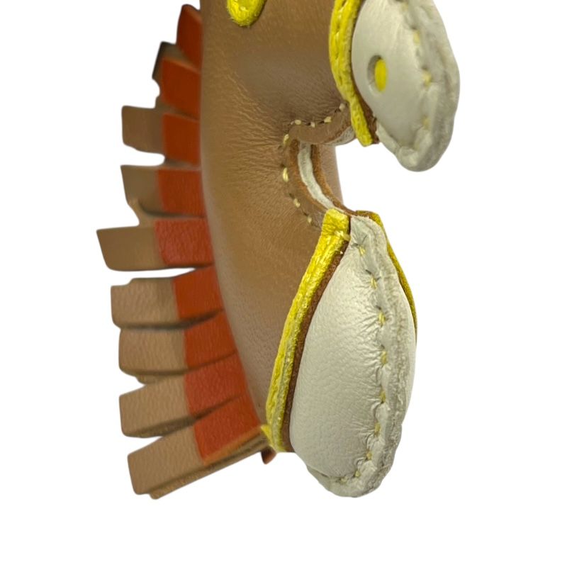 HERMES Gigi Camail U Stamp Anemone Leather Handbag - Exquisite Craftsmanship