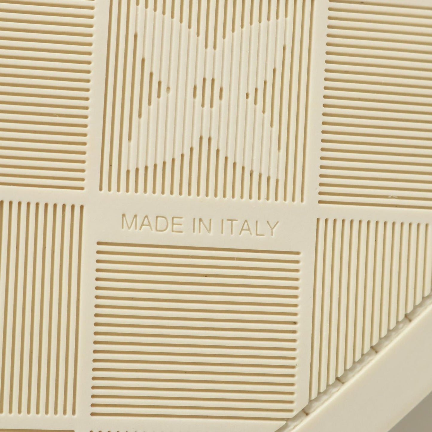 Louis Vuitton Maya Sandals in Ecru Patent Leather - Unworn Luxury