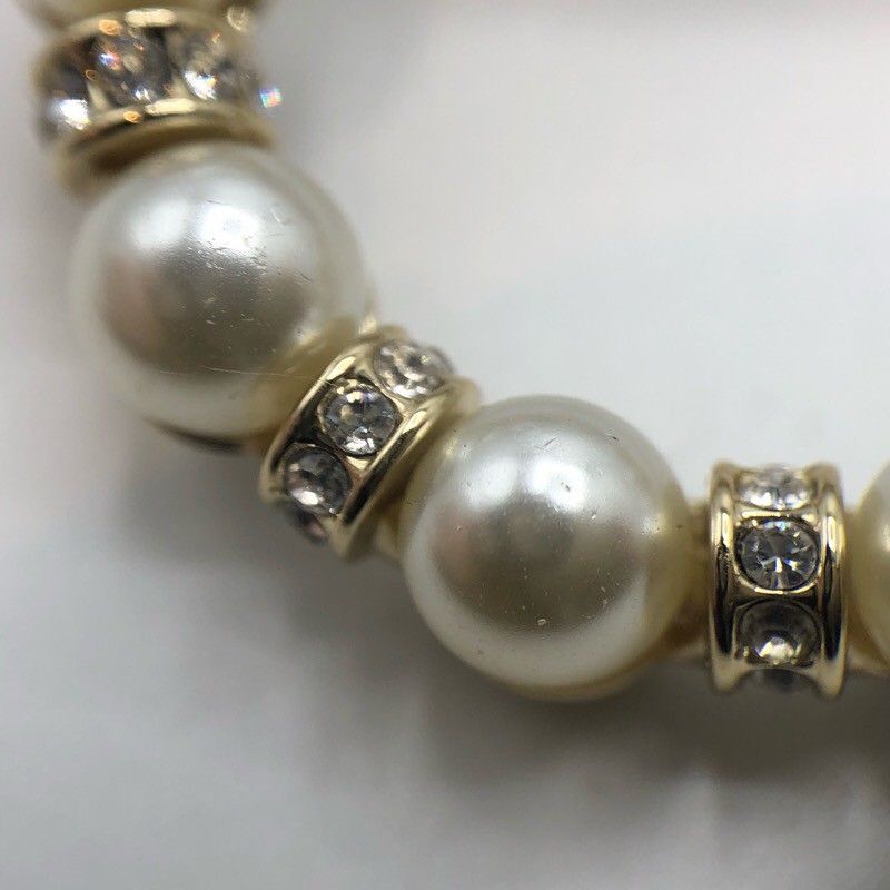 CHANEL Coco Mark Circle Earrings in Metal, Strass & Pearl