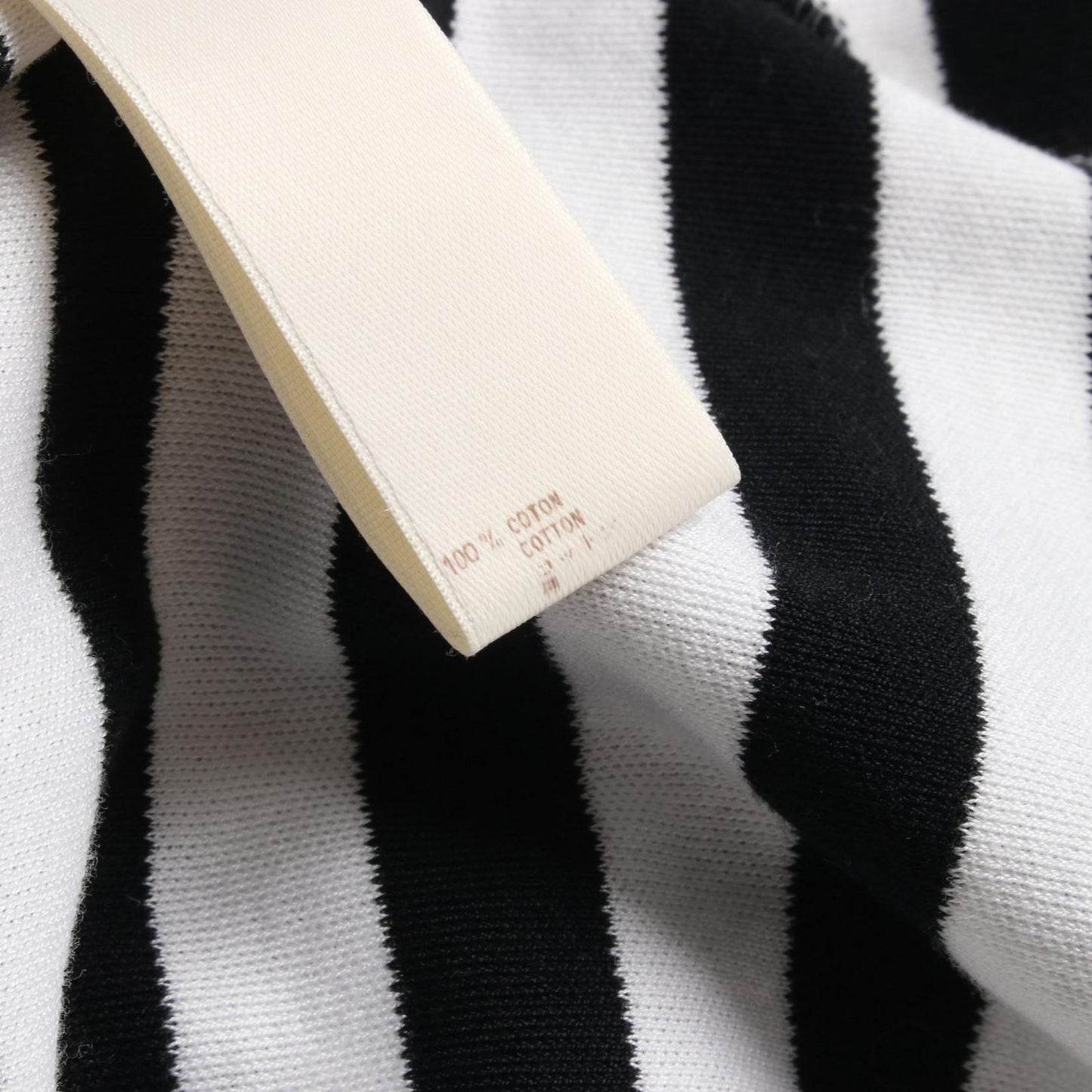 Louis Vuitton Black & White Cotton T-Shirt - Elegant Casual Wear