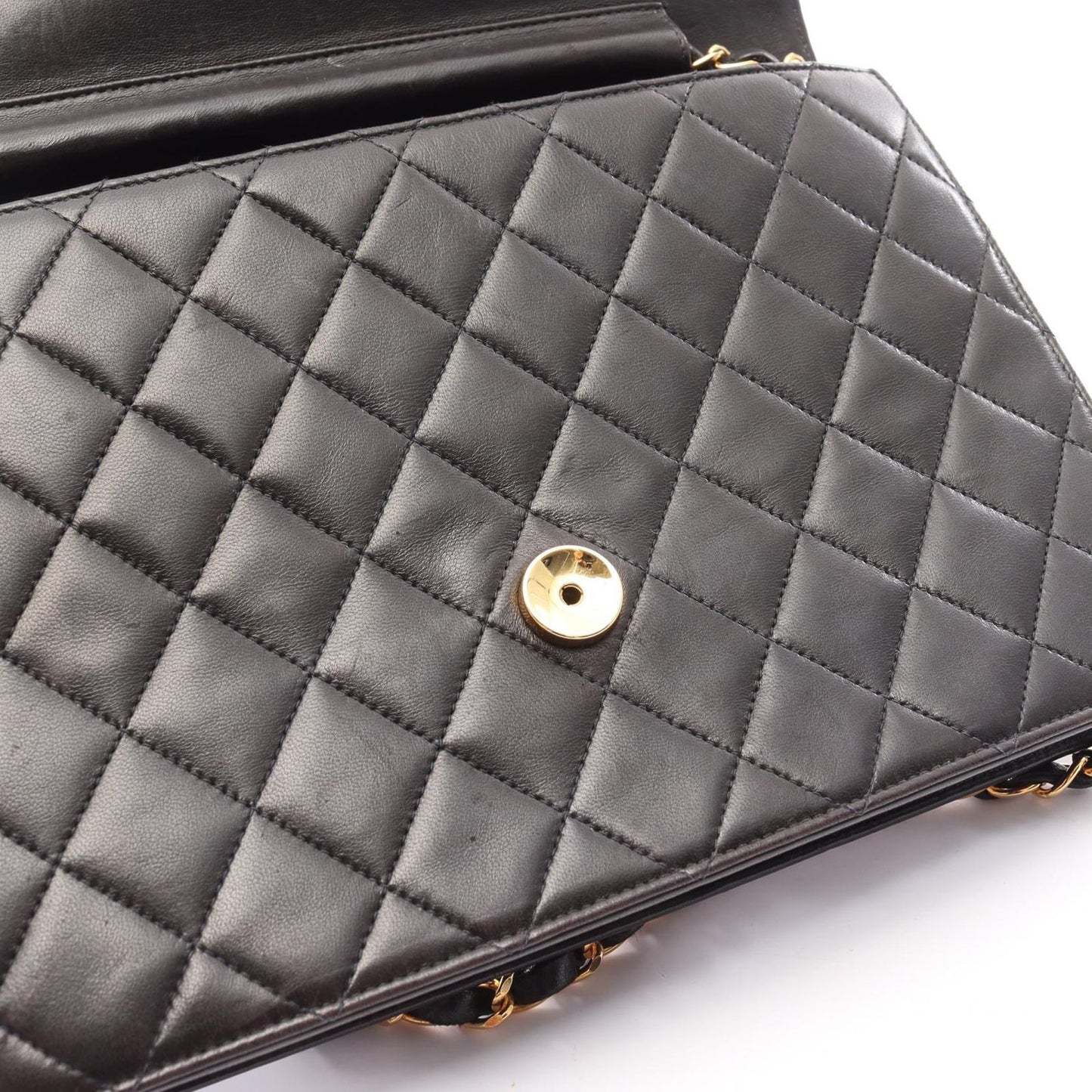 CHANEL Matelassé Black Lambskin Shoulder Bag - Timeless Elegance