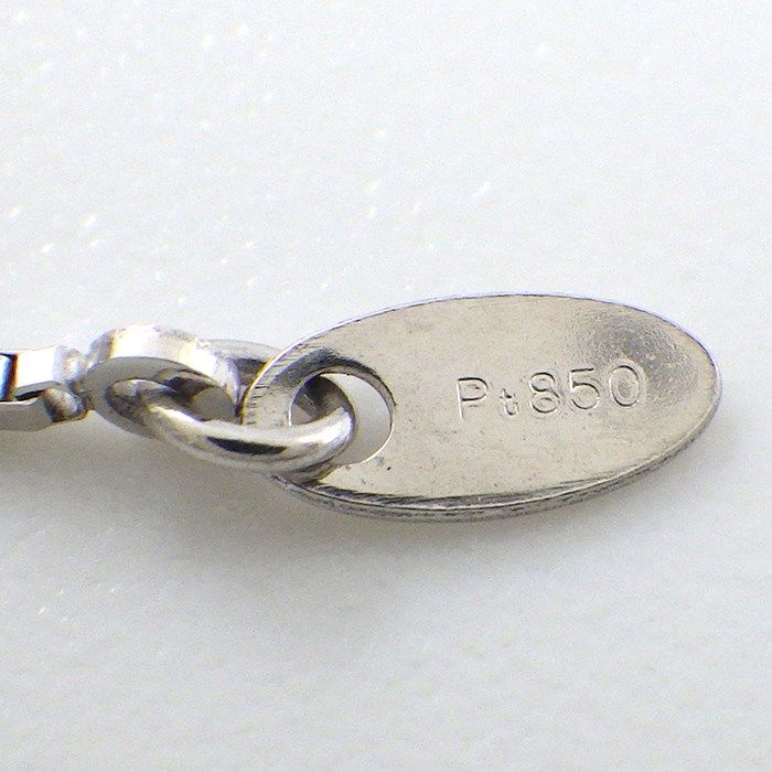 Exquisite 0.544ct Round Brilliant Cut Diamond Necklace in Platinum