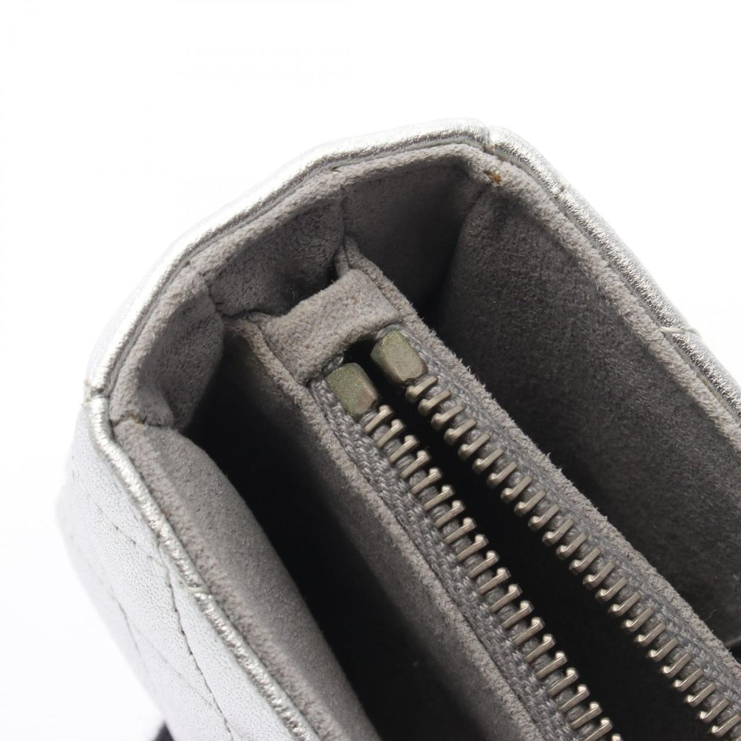 CHANEL Matelassé Silver Leather Pouch - Exquisite Craftsmanship