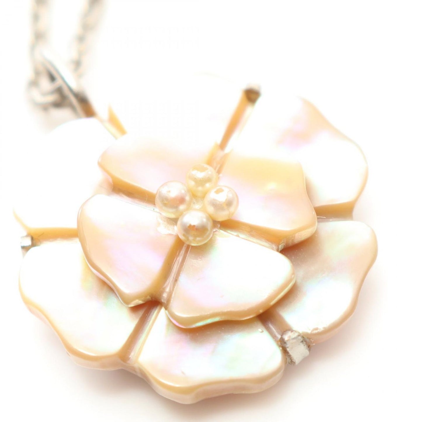 CHANEL Camellia Necklace in Beige Stainless Steel - Exquisite Elegance