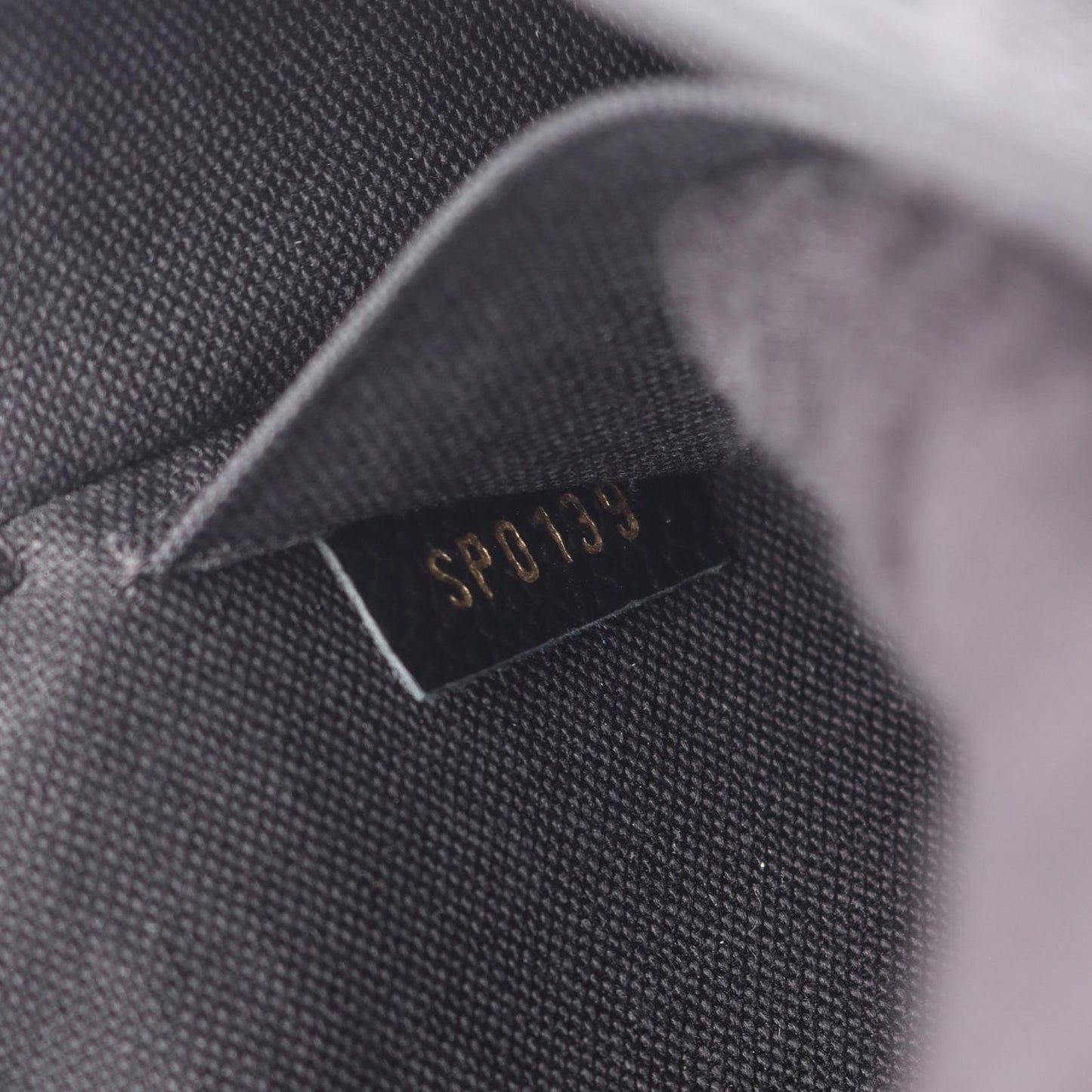 Louis Vuitton Pochette Felicie Shoulder Bag - Noir Leather