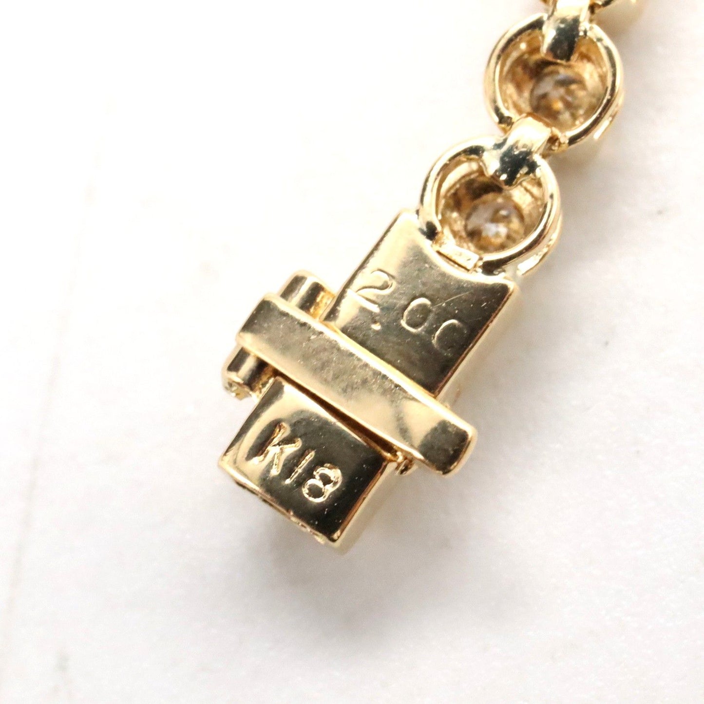 Exquisite K18 Yellow Gold Diamond Bracelet - 2.00ct Luxury