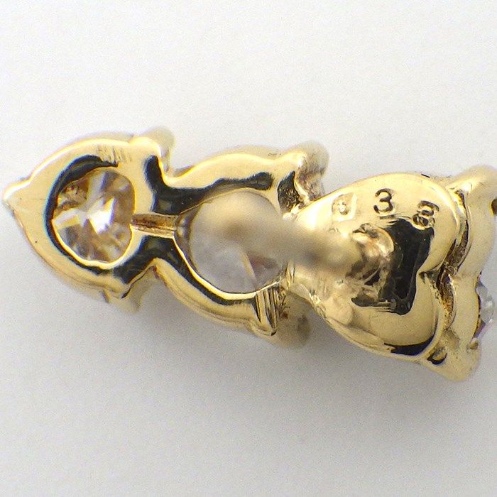 Exquisite Heart-Shaped Diamond Earrings in 18K Yellow Gold